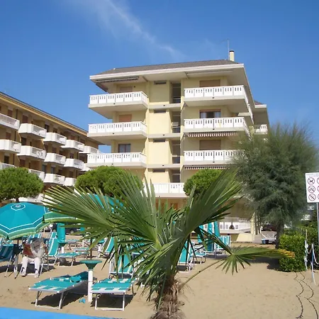 Apartment Diplomatic Superior Fronte Mare