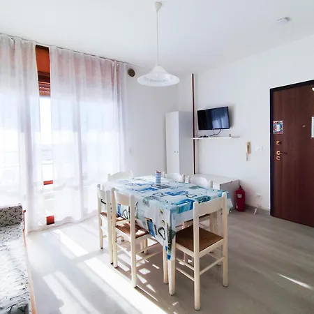 Diplomatic Superior Fronte Mare *