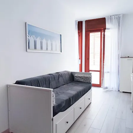 Diplomatic Superior Fronte Mare Appartement