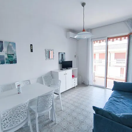 Apartment Diplomatic Superior Fronte Mare