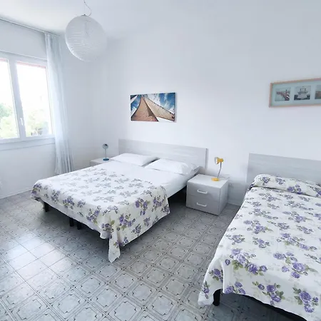 Diplomatic Superior Fronte Mare Appartement